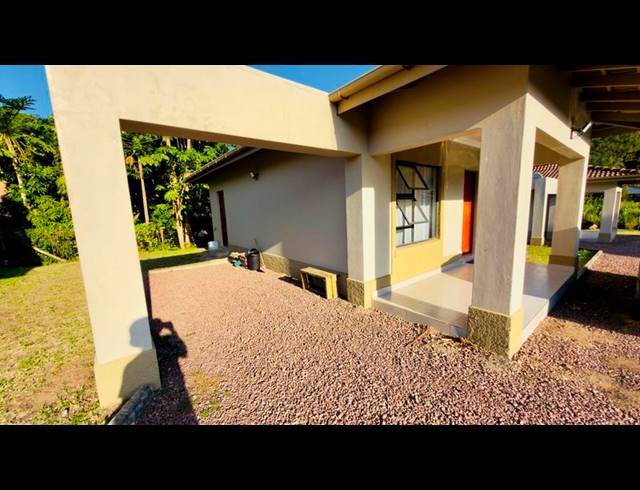 2 BEDROOM COMPLEX FOR SALE IN ISIPINGO RAIL